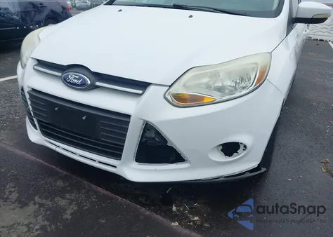 2013 Ford Focus Se z USA, uszkodzony, nr VIN 1FADP3F21DL307002